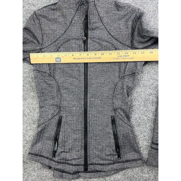 COPY - Lululemon Define Jacket Women's Gray Herringbone Full Zip Pockets Thumb … - Picture 3 of 6